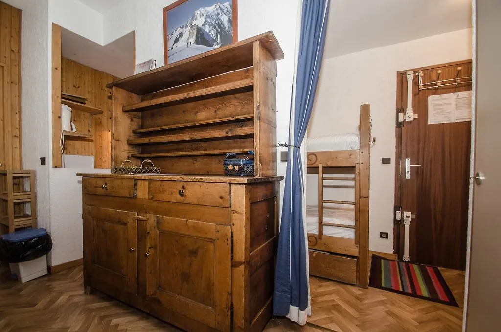 Apartment Le Carlton-5 By Interhome Chamonix