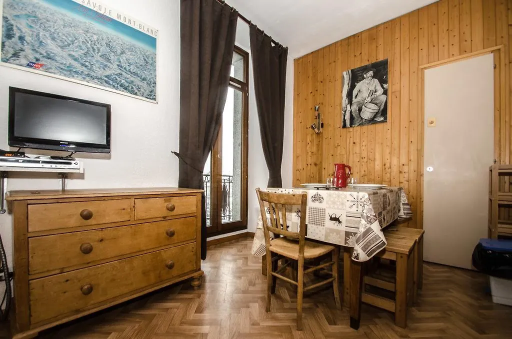 Apartment Le Carlton-5 By Interhome Chamonix 0*,  Fransa